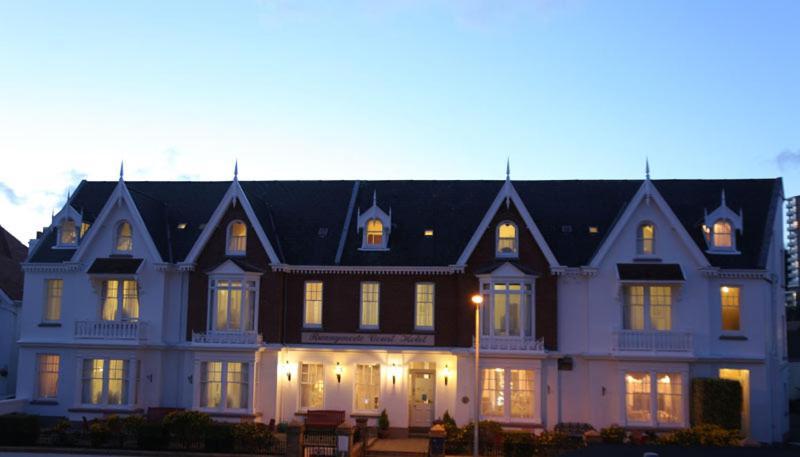 Runnymede Court Hotel Ст. Хейлир Джерси Экстерьер фото